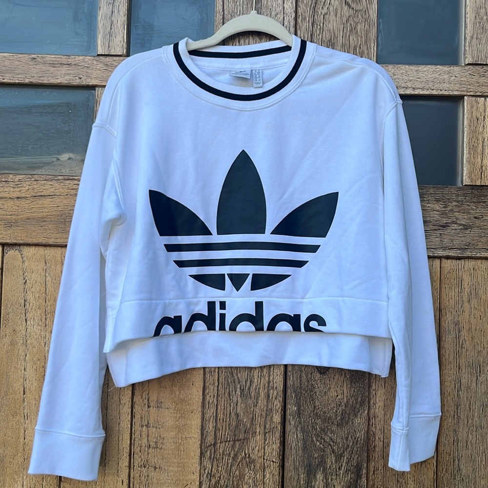 Cropped adidas sweatshirt
